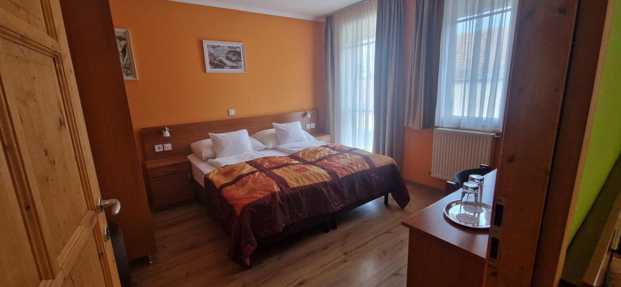 Hotel Patonai Fertod Luaran gambar