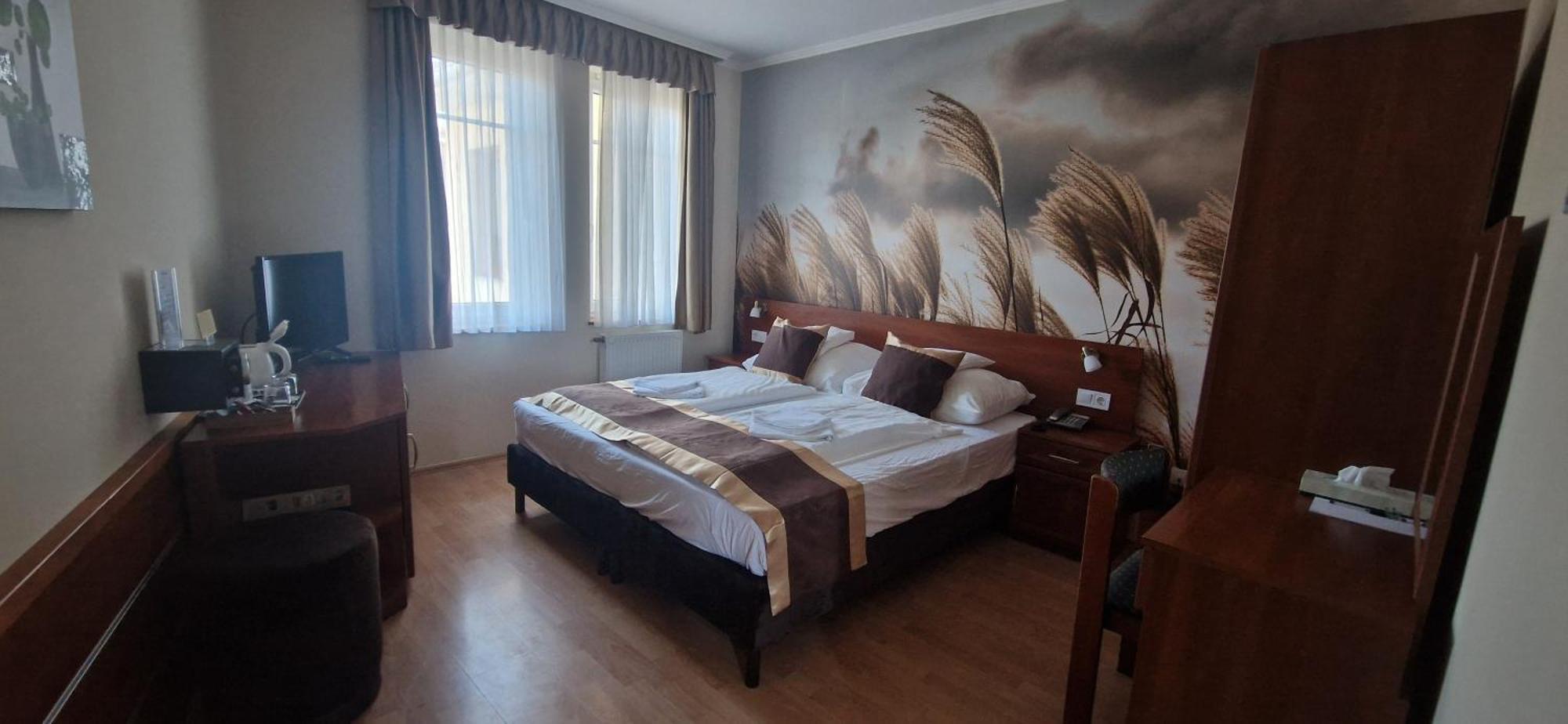 Hotel Patonai Fertod Luaran gambar